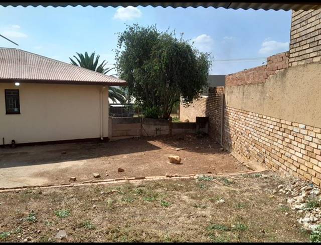 3 BEDROOM PROPERTY TO RENT IN KWAGGASRAND